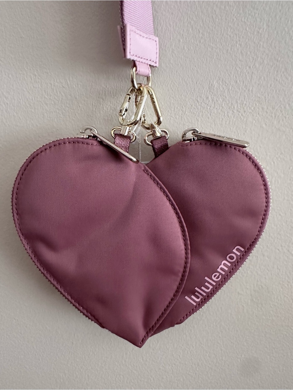 Lululemon Dual Pouch Wristlet *Heart
Spiced Chai / Pink Haze / Gold